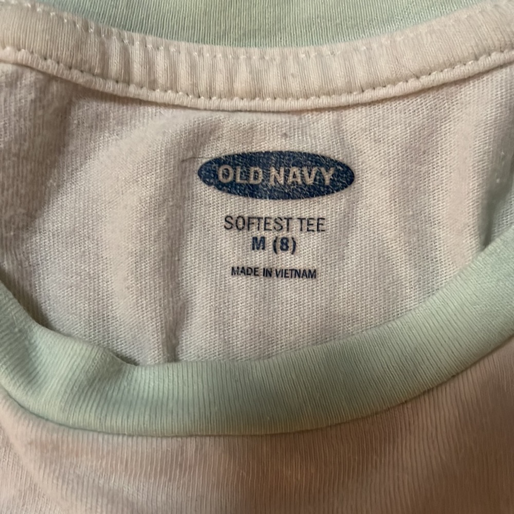 Old Navy girls 3 assorted t shirts size M (8). - Picture 4 of 10